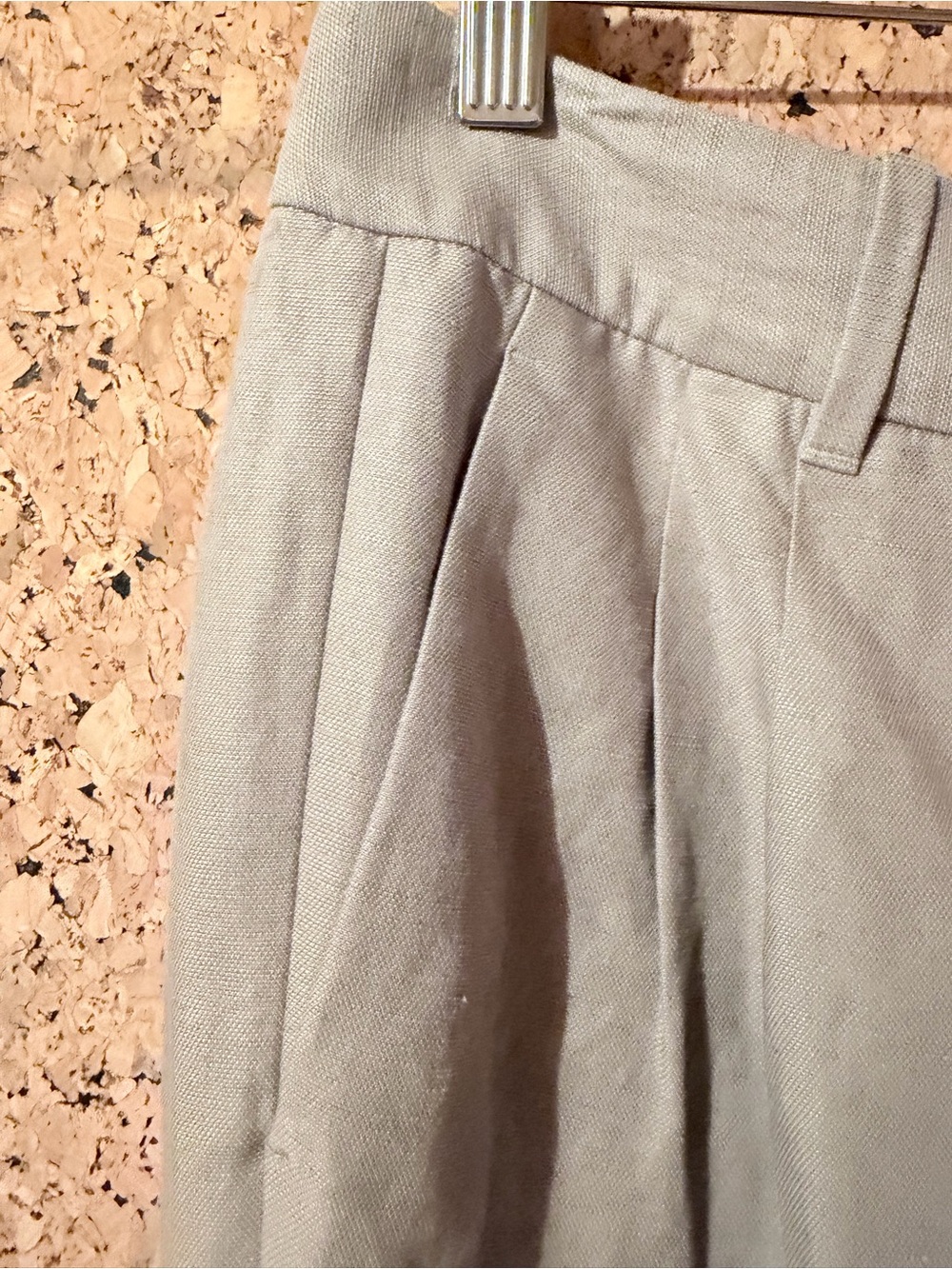 Aritzia High-Rise “Effortless” Linen Trousers - Tan - Picture 5 of 6